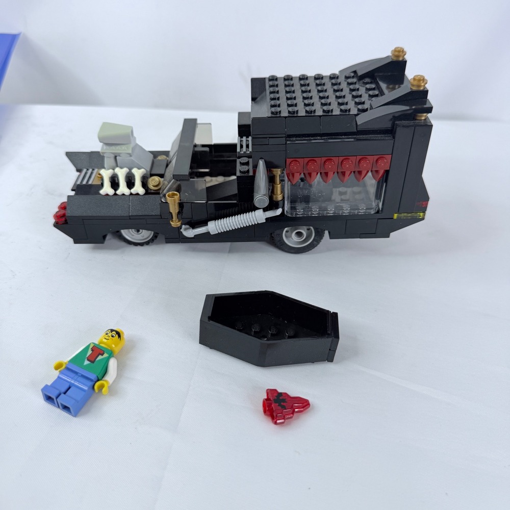 LEGO Monster Fighters The Vampyre Hearse 9464 Incomplete With Timmy Minifigure